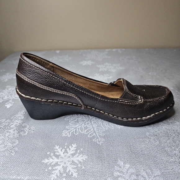 Naturalizer Dark Brown Loafers Wedges Button Elastic Comfortable Leather Sz 7M - Picture 5 of 16